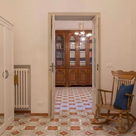 Апартаменти Dimora Colella Sea View *